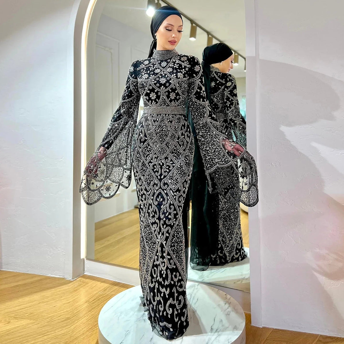 Black Luxury Muslim Evening Dress Long Sleeves High Neck Arabic Party Gowns SS153